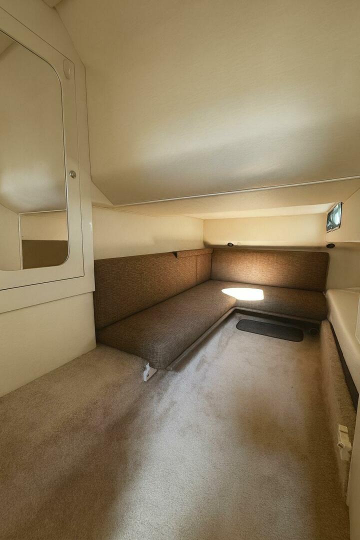 1996 Wellcraft 45 Excalibur - Image 21