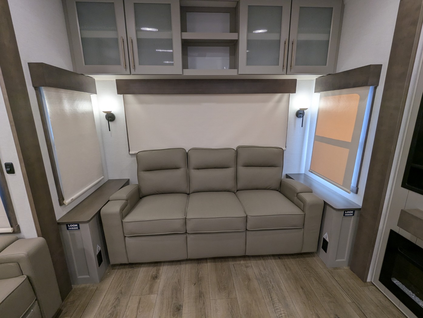 2026 Alliance RV Paradigm 340RL - Image 28