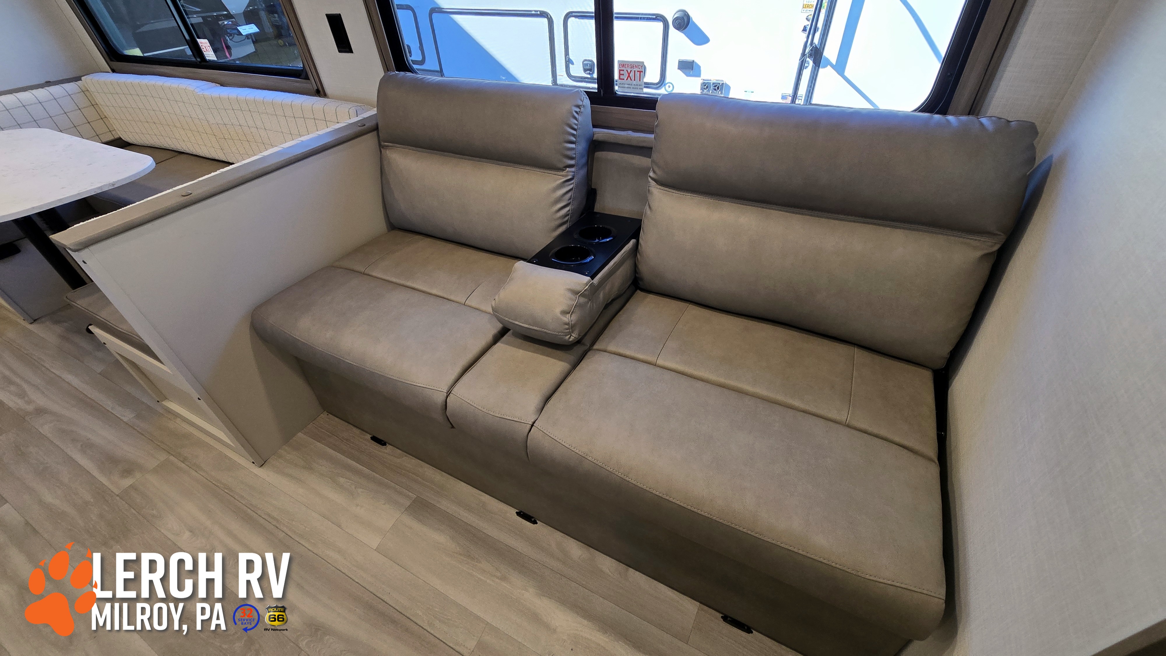 2027 KZ RV Sportsmen SE 332BHKSE - Image 11