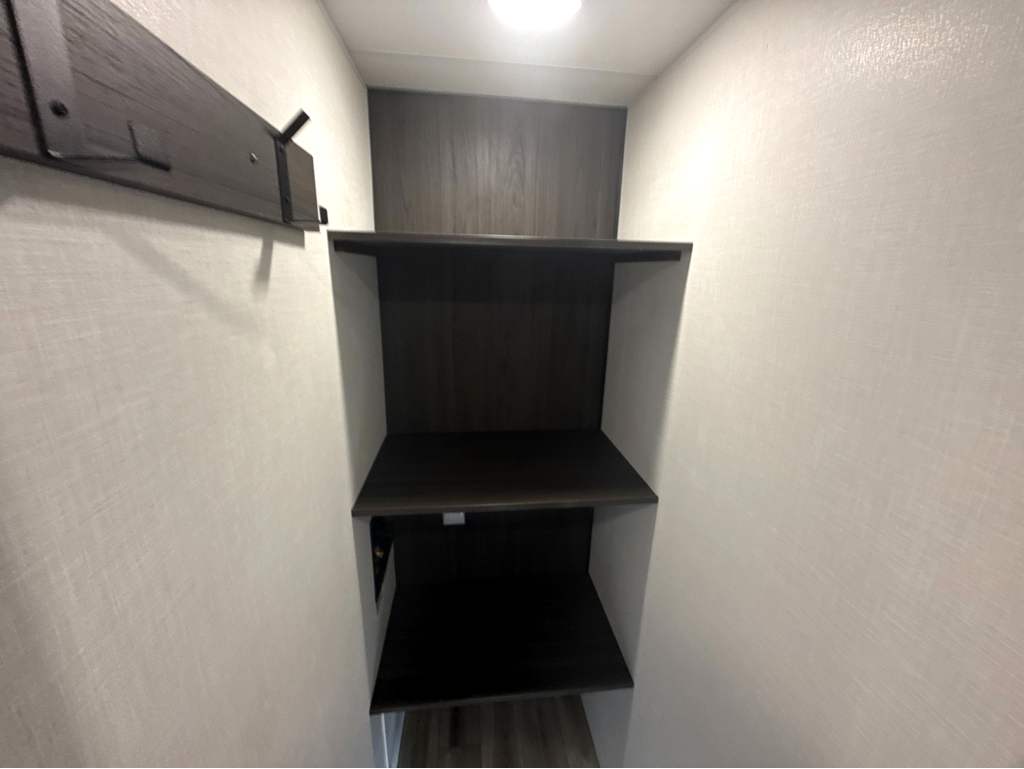 2027 VENTURE RV SIENNA 271VBH - Image 26