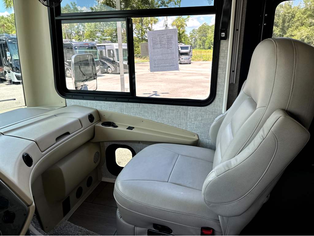 2019 TIFFIN ALLEGRO 34 PA - Image 29