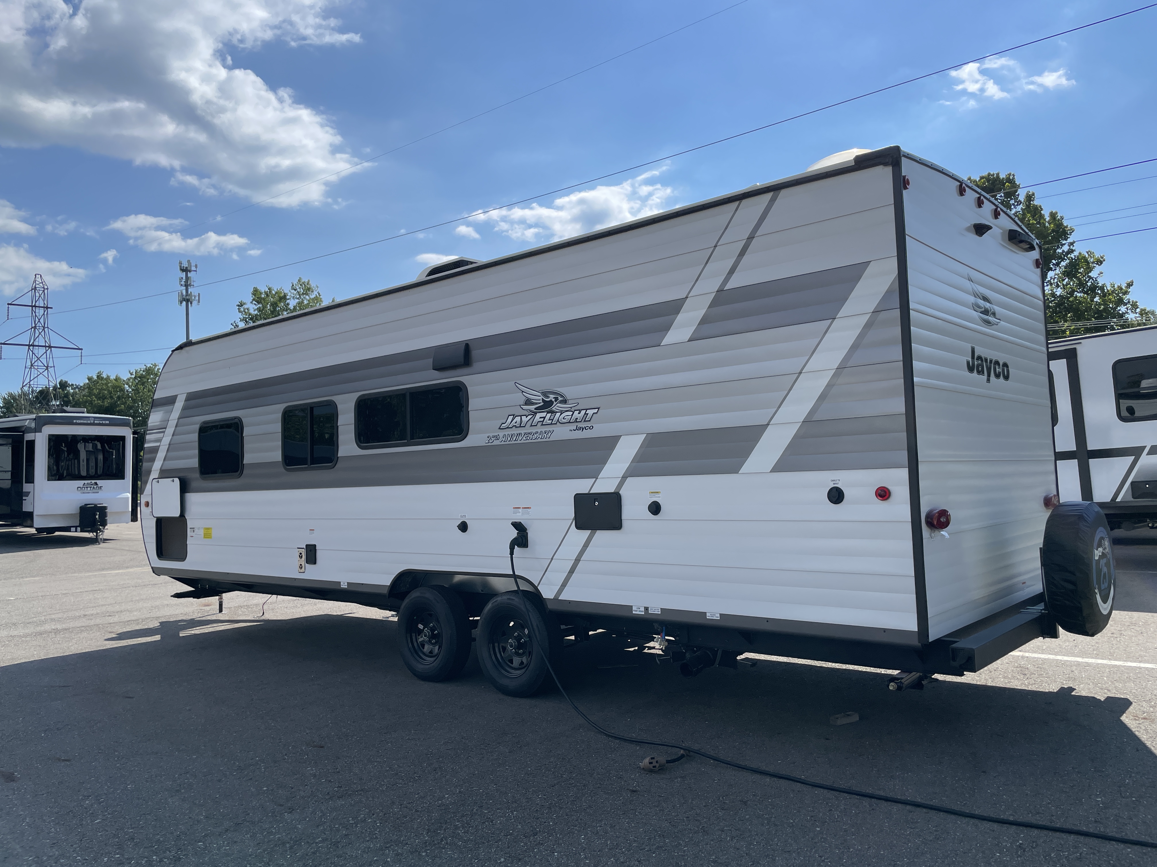 2027 Jayco Jay Flight 260BH - Image 5