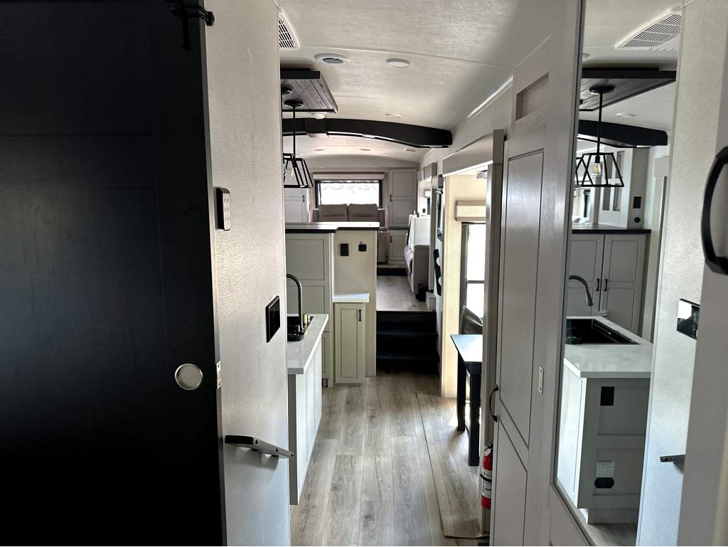 2026 JAYCO NORTH POINT 382FLRB - Image 27