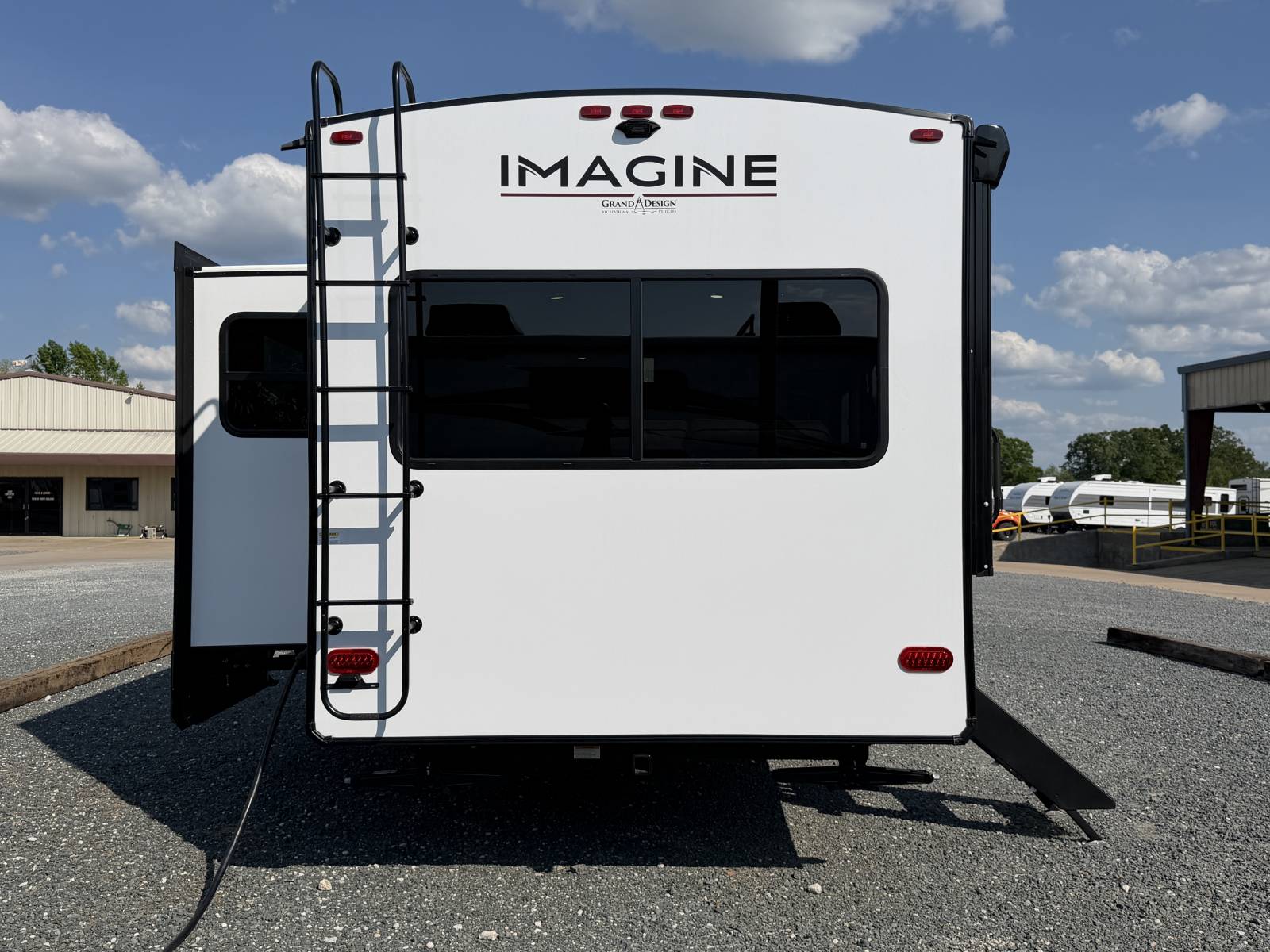 2026 Grand Design Imagine 2500RL - Image 6