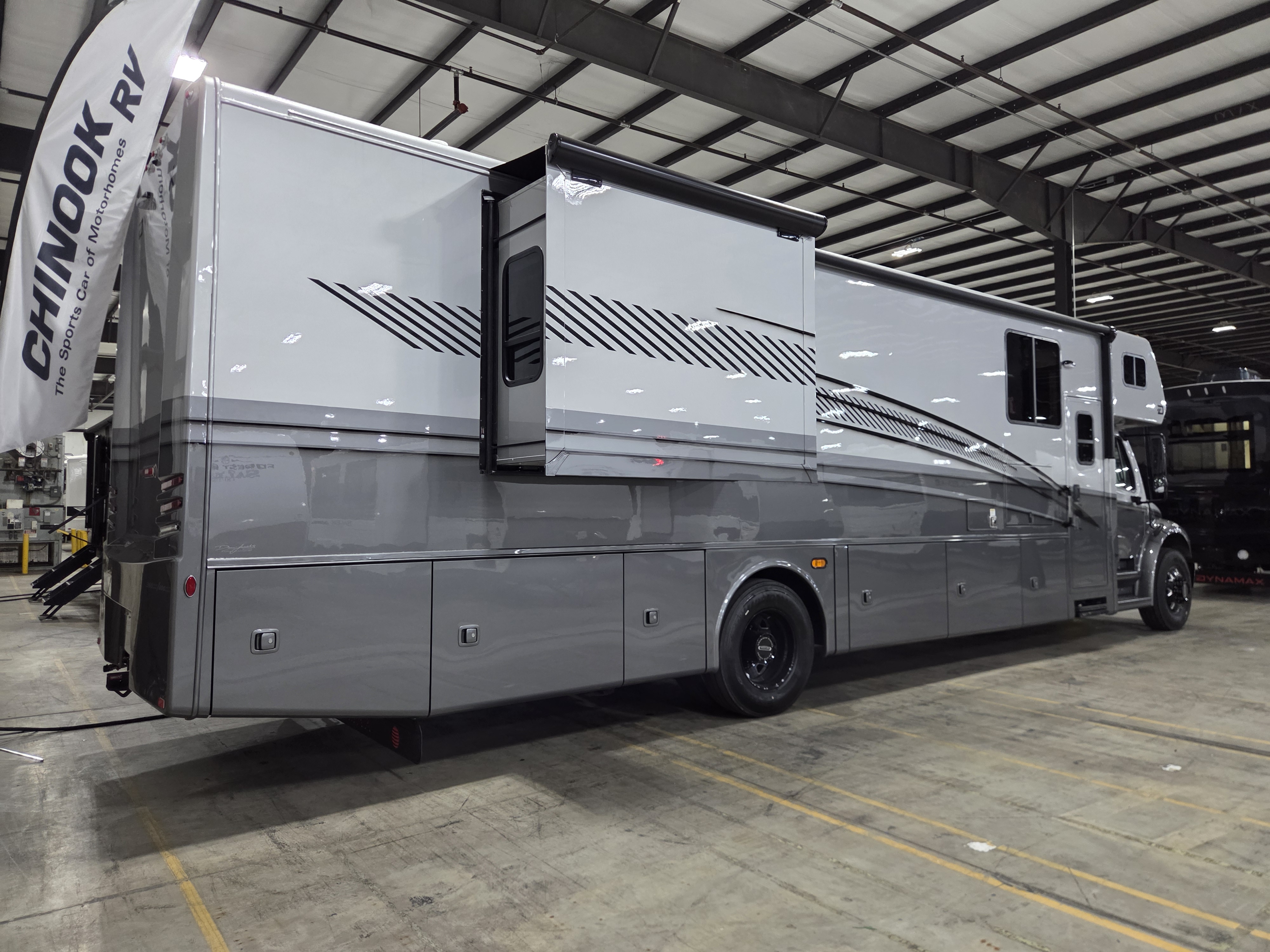 2027 Dynamax Europa S 37CA - Image 2