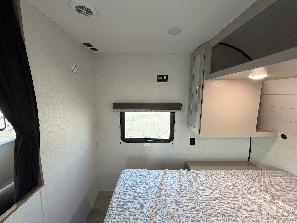 2027 Jayco Jay Flight SLX 260BH - Image 42