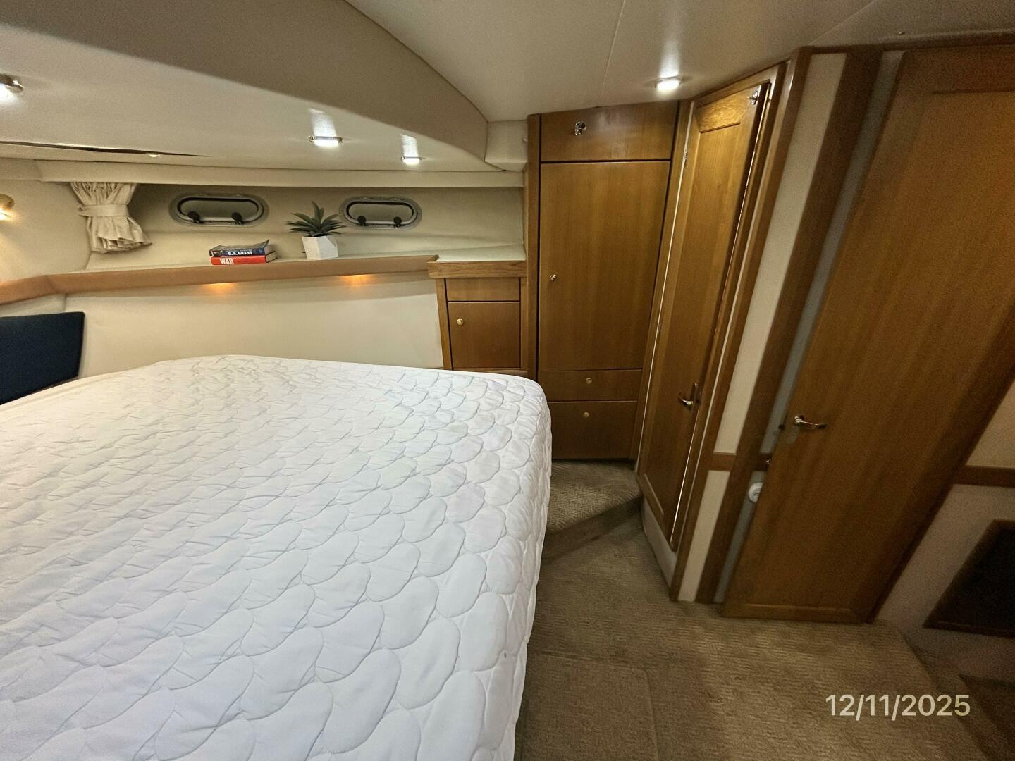1998 Bayliner 4788 - Image 55