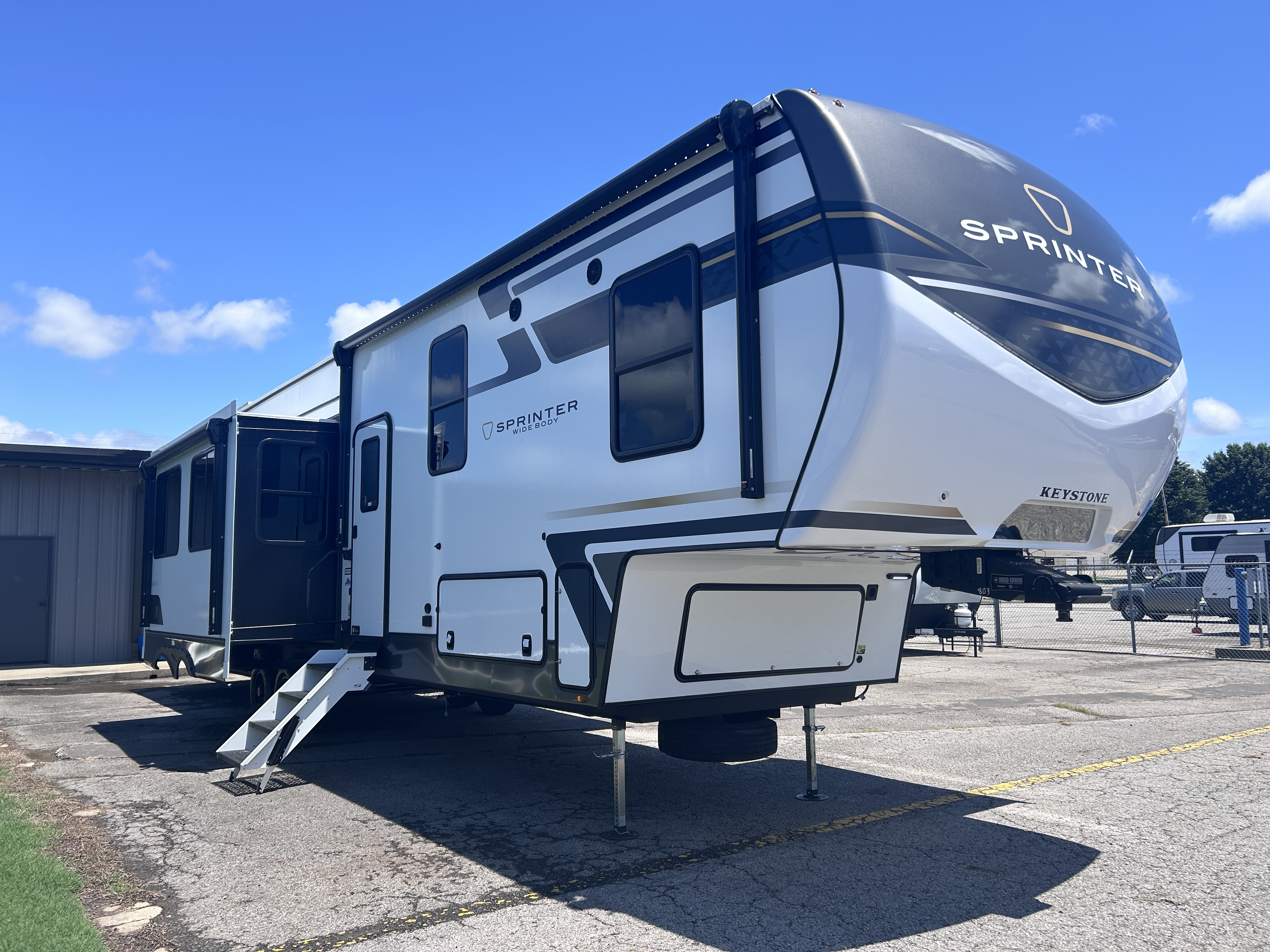 2026 Keystone Sprinter 3920DSL - Image 1