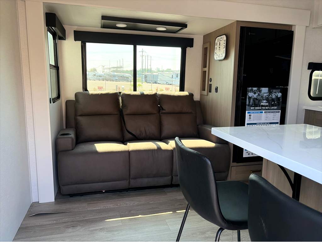 2027 JAYCO EAGLE 265FKDS - Image 11