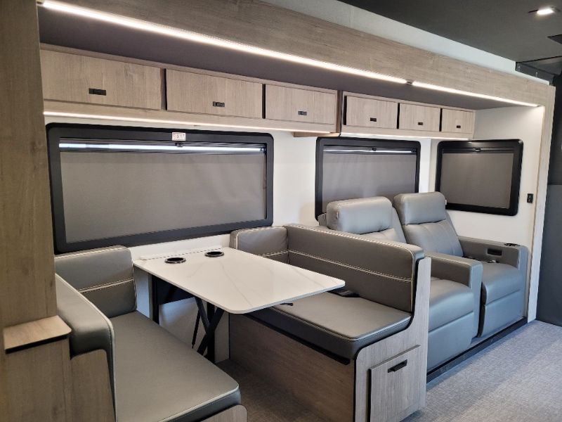 2026 Grand Design Lineage Series F 31ZW - Image 23
