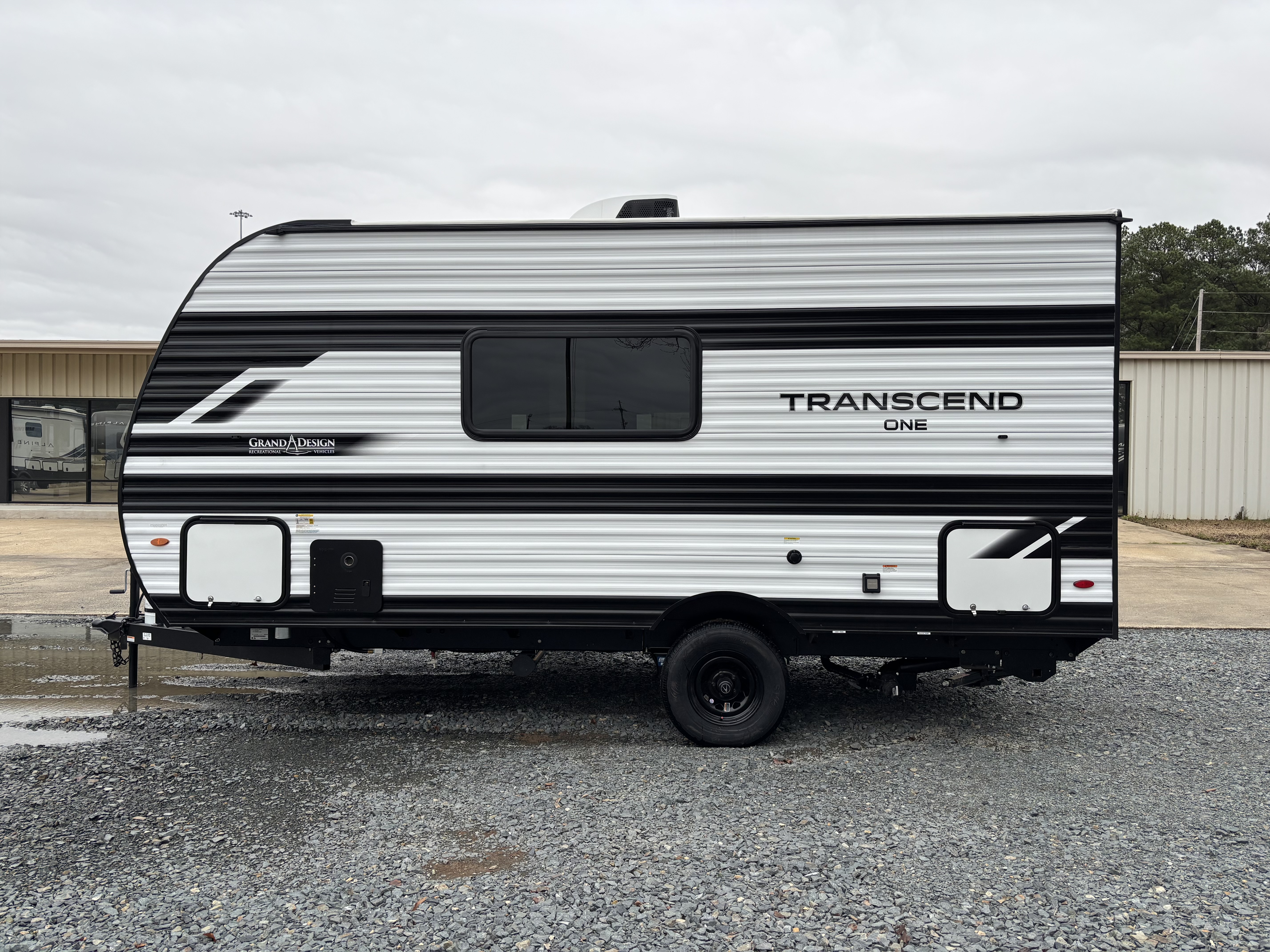 2026 Grand Design Transcend ONE 151BH - Image 5