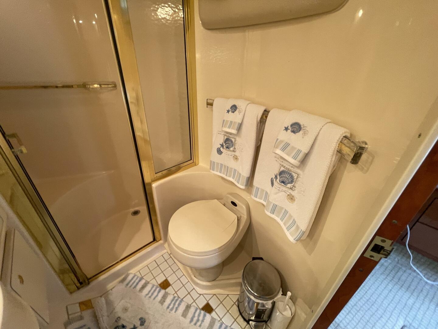 1998 Sea Ray 630 Super Sun Sport - Image 73