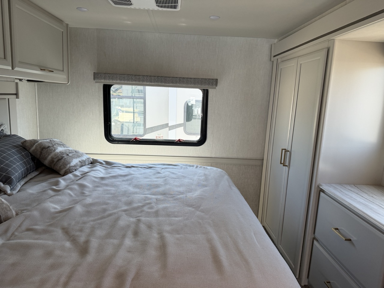 2026 Holiday Rambler Admiral 29M - Image 14