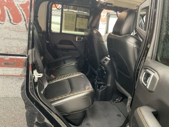 2022 Jeep Gladiator Crew Cab High Altitude 4WD - Image 24