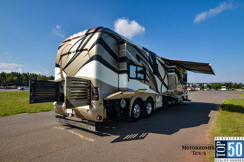 2007 Country Coach Magna  - exterior 4