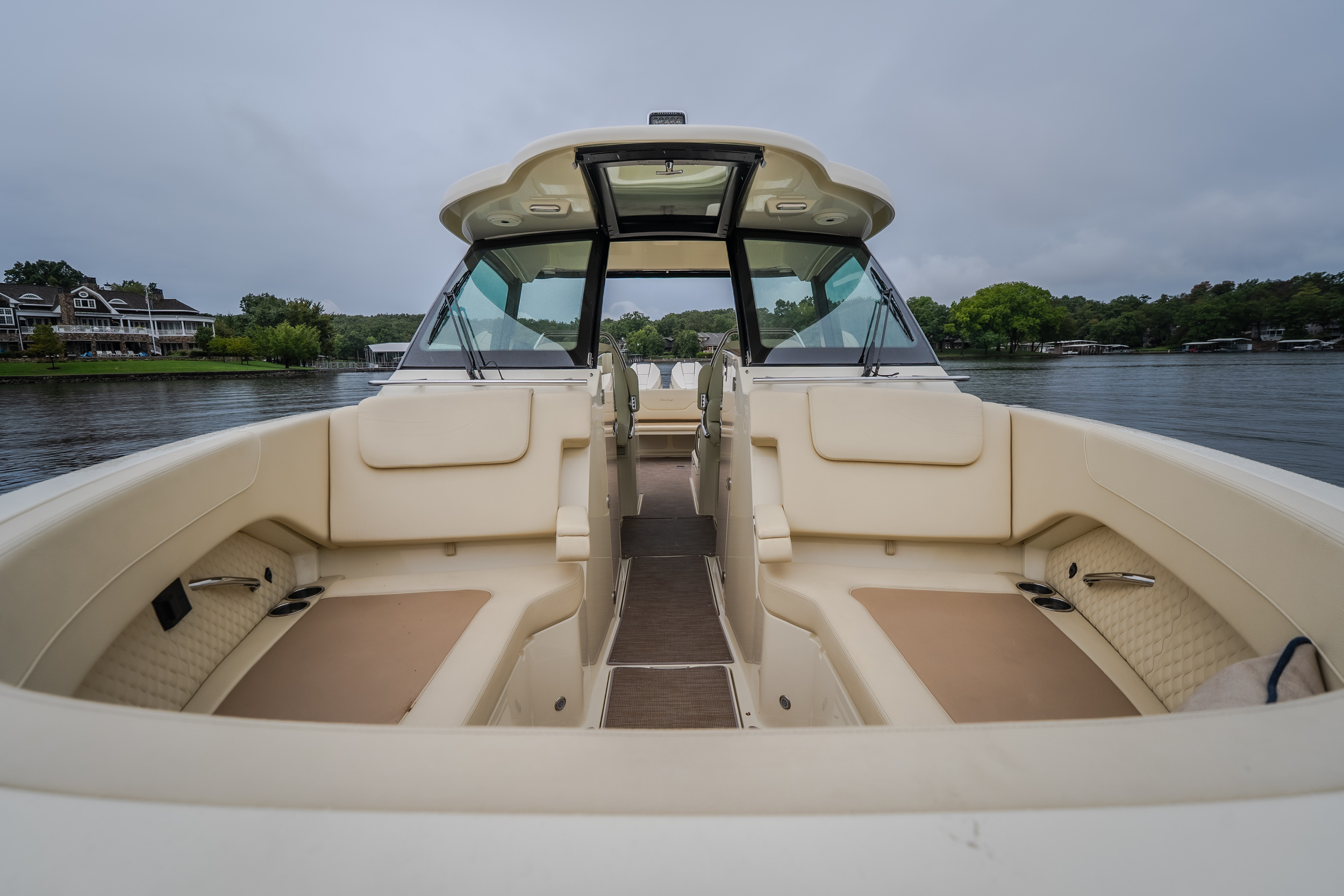 2024 Chris Craft Calypso 32 CT - Image 48