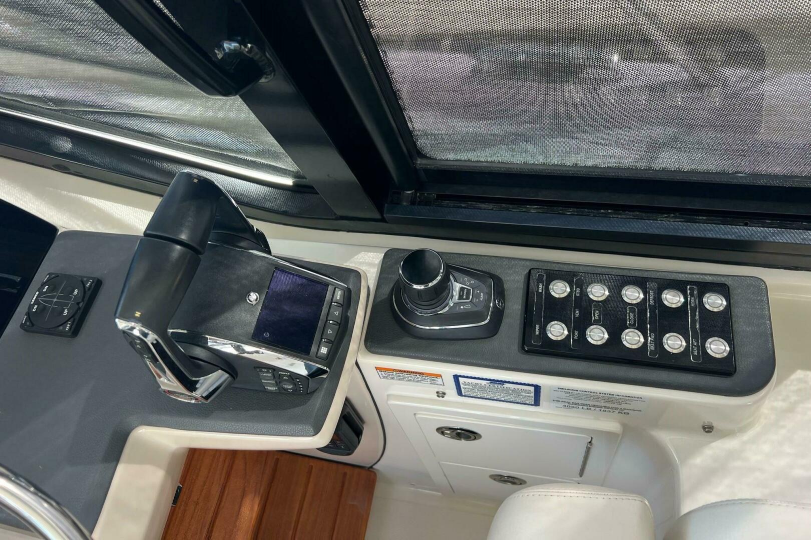 2022 Boston Whaler Conquest 405 - Image 11