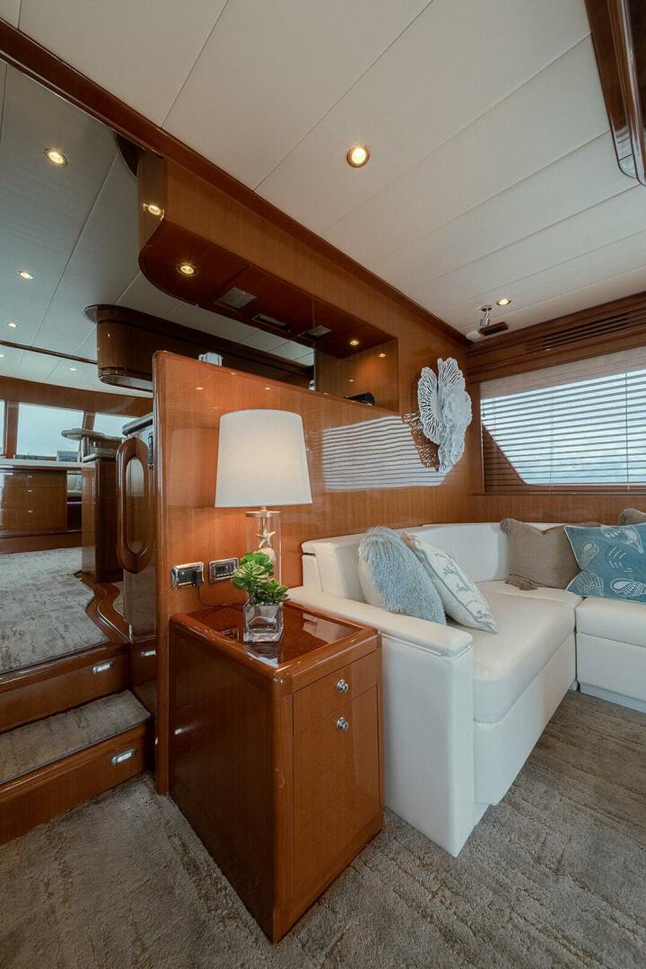 2013 Hampton 680 LRC - Image 8