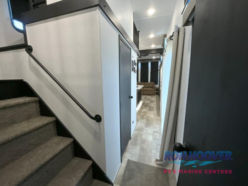 2026 PALOMINO 402LFT - Image 45