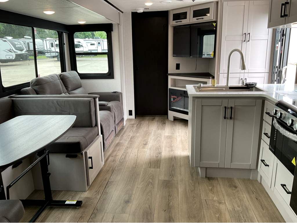 2026 JAYCO Jay Feather 29 BHB - Image 4