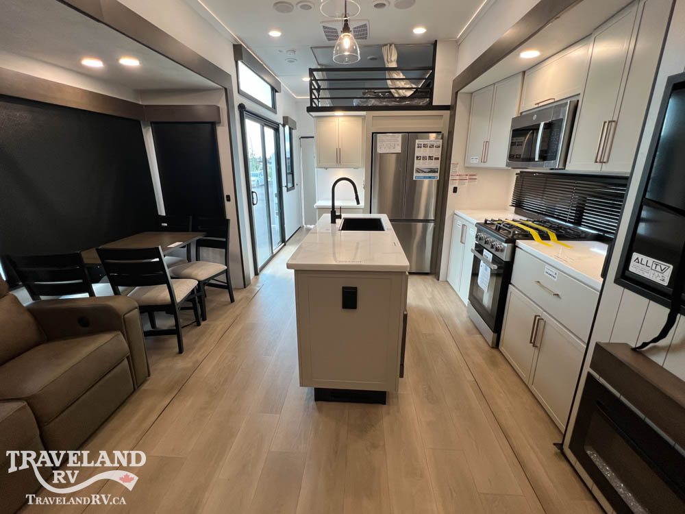 2027 Alliance RV Benchmark 42LFT - Image 4