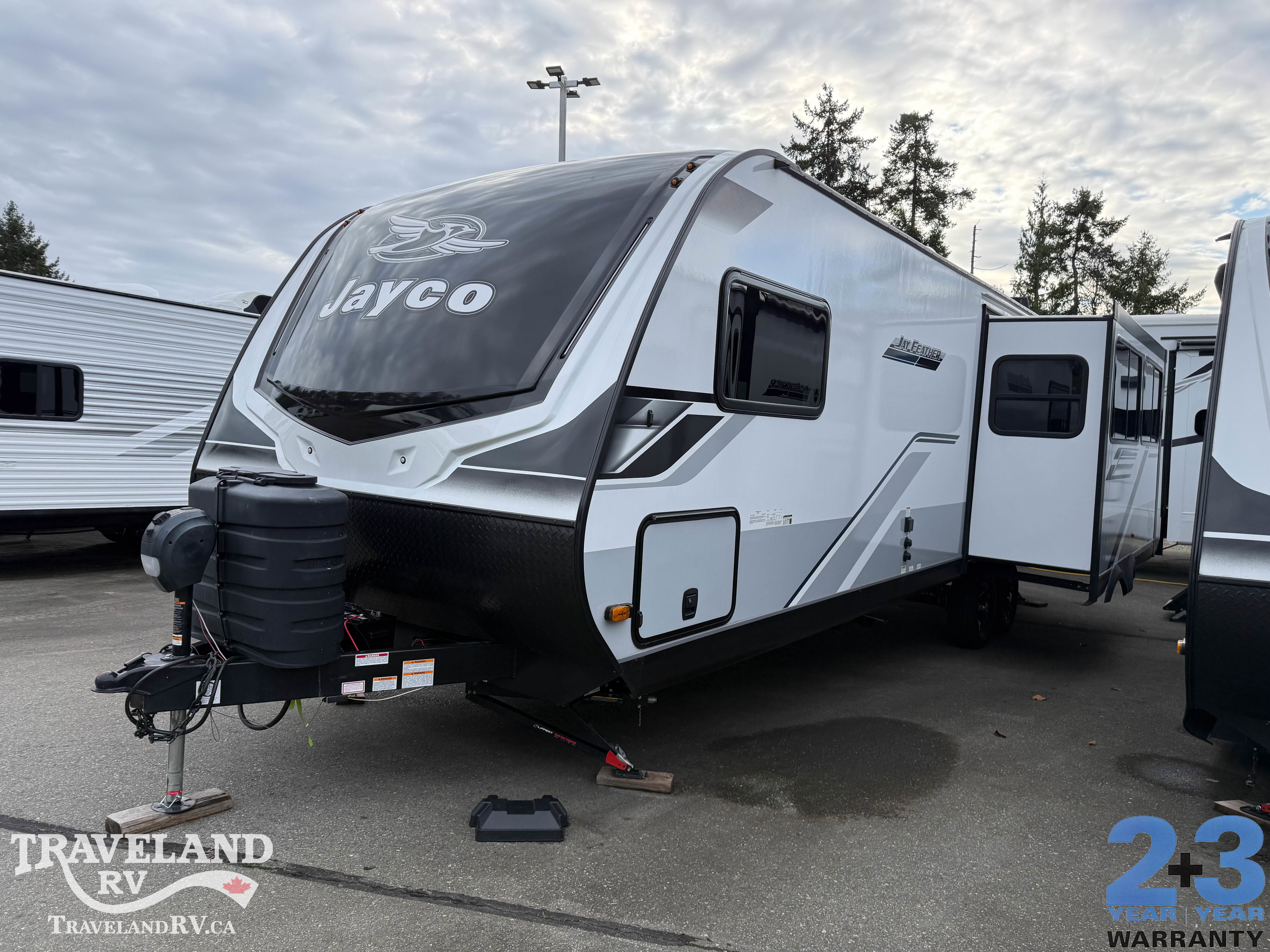 2025 Jayco Jay Feather 27RK - Image 3