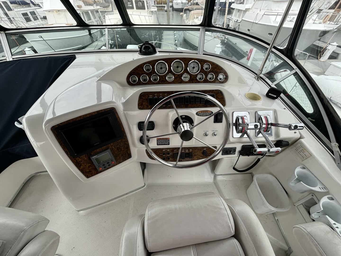 2000 Bayliner 3788 Command Bridge - Image 41