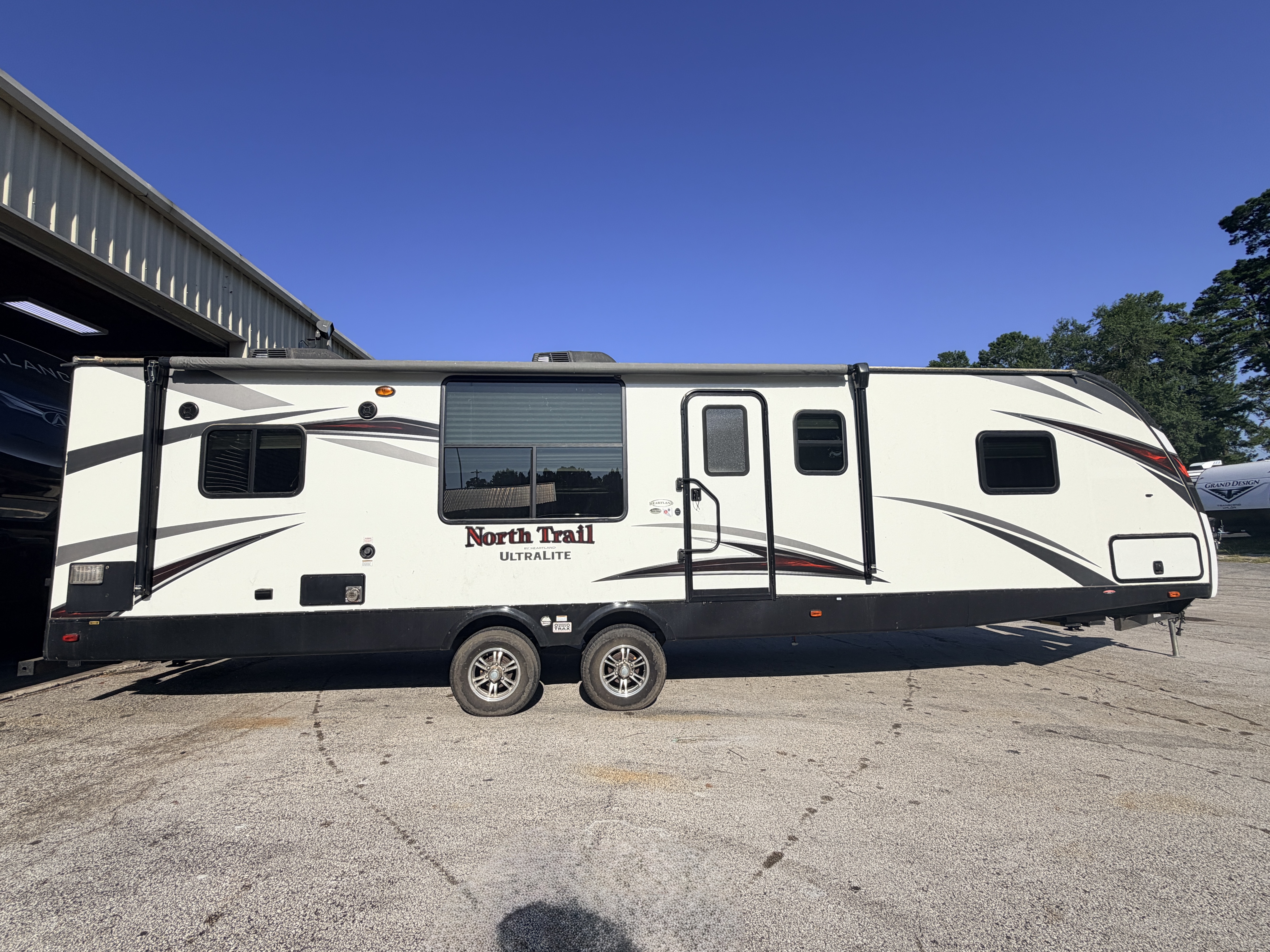 2018 Heartland North Trail NT KING 30RKDD - Image 8