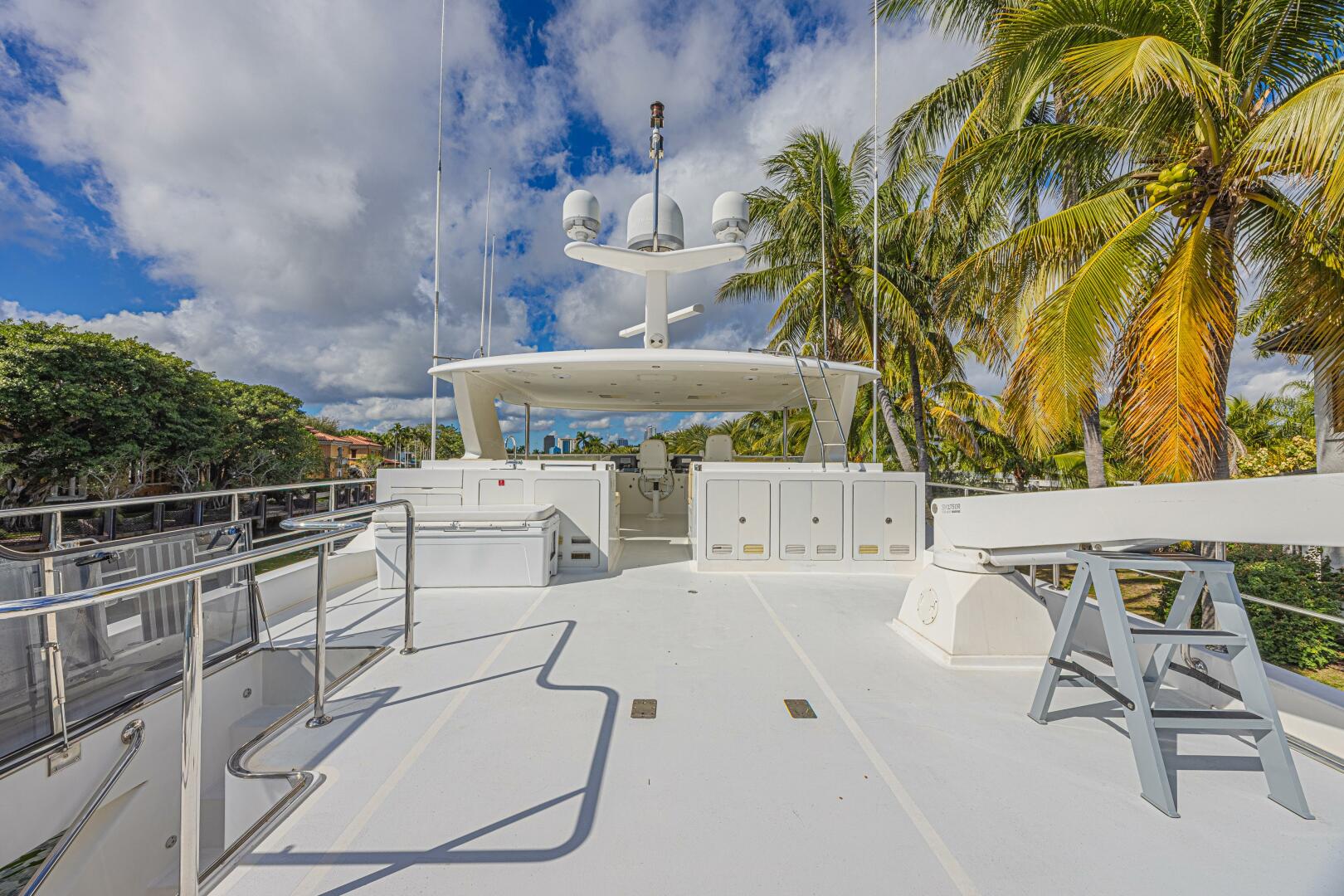 2010 Ocean Alexander 74 Motoryacht - Image 13