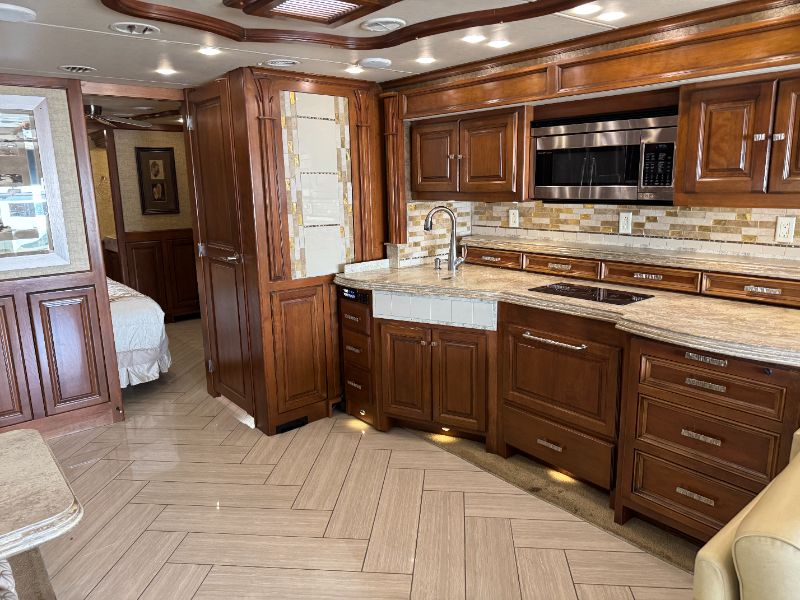 2014 Tiffin Allegro Bus 45 LP - Image 7