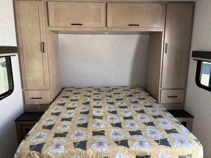2026 Ember RV E-Series 22ETS - Image 21