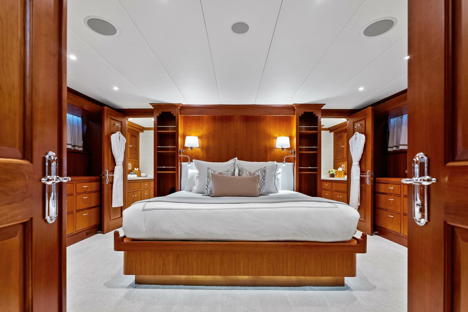 1998 Burger Raised Pilothouse - Image 20
