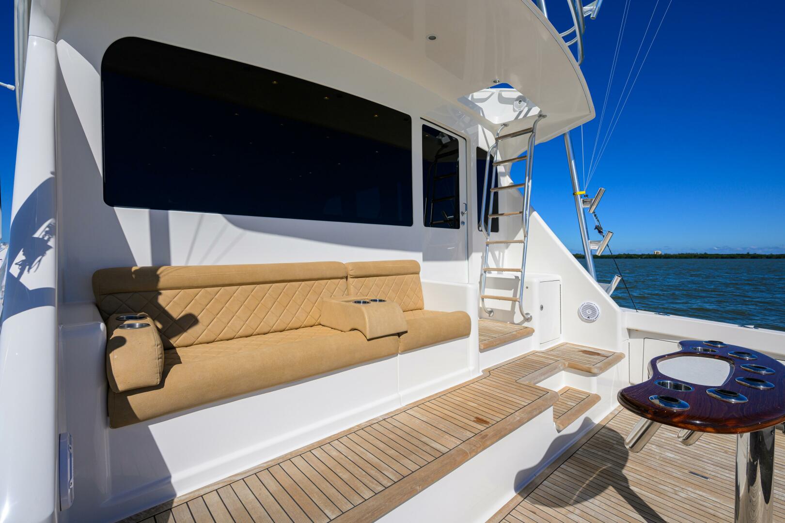2007 Viking 64 Convertible - Image 33