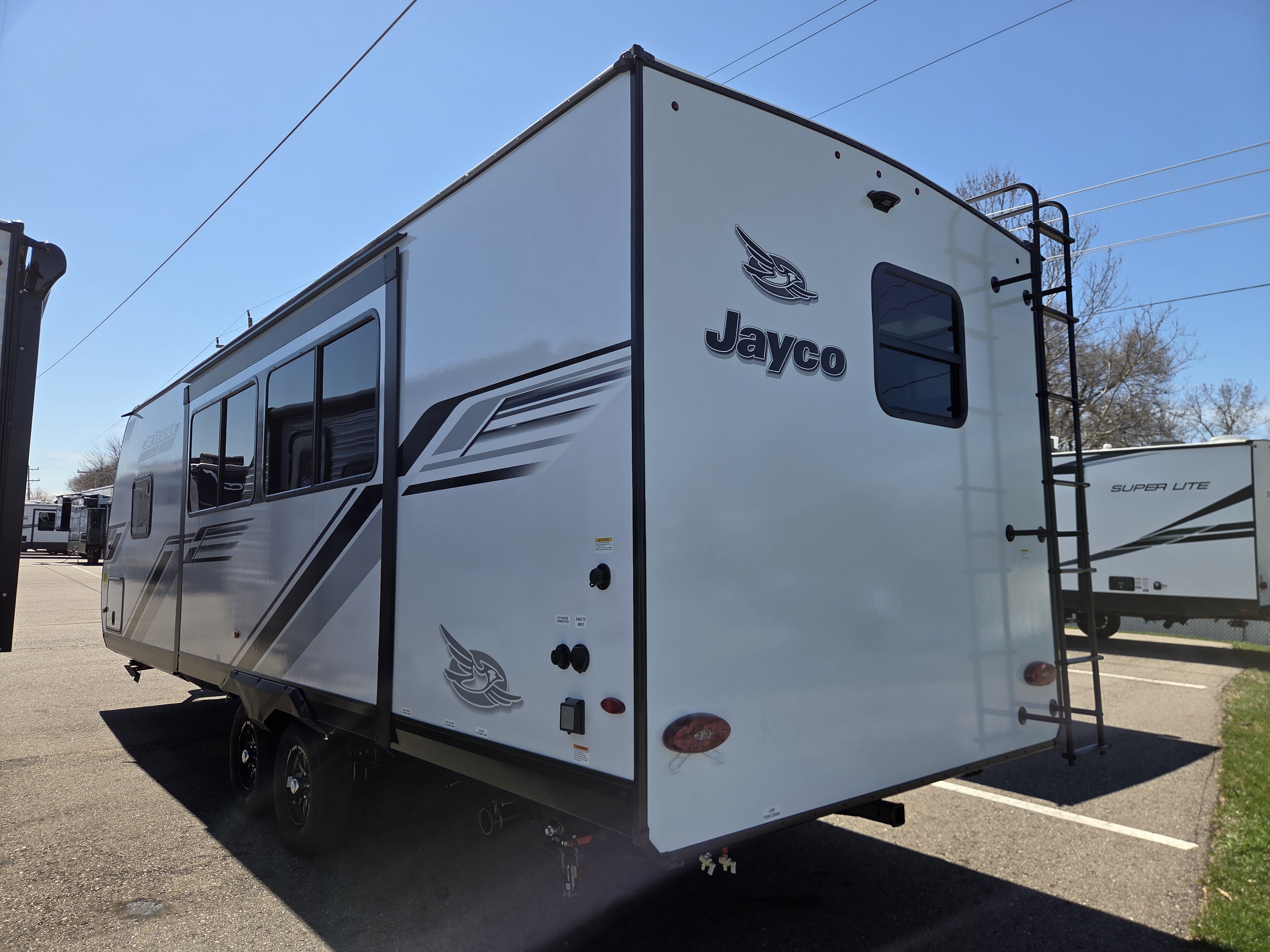 2026 Jayco Jay Feather 25RB - Image 4