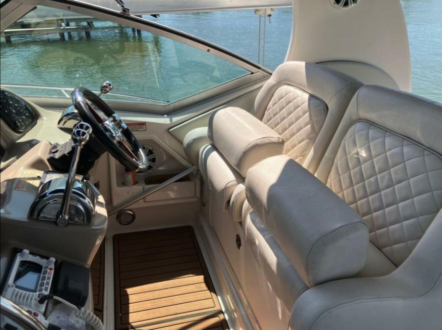 2002 Sea Ray 320 Sundancer - Image 22