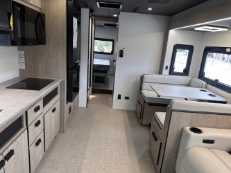 2027 GRAND DESIGN LINEAGE SERIESE 30DC - Image 30