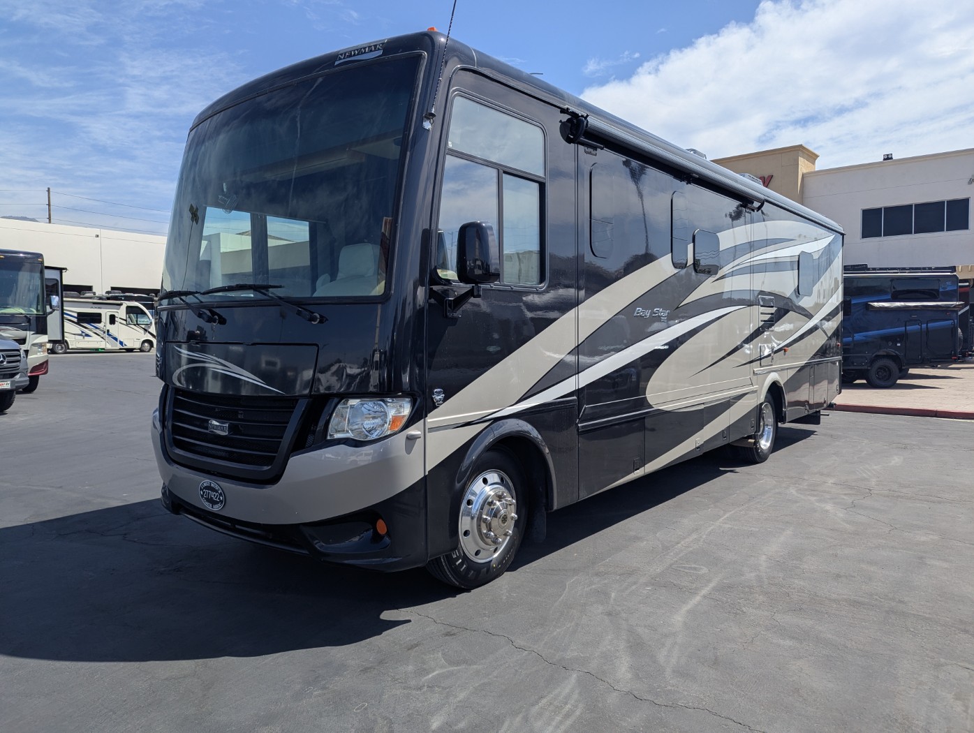2016 Newmar Bay Star 3403 - Image 4