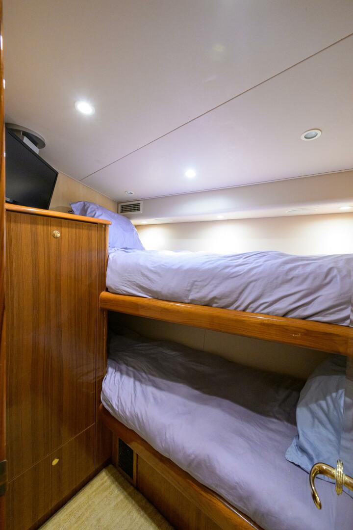 2007 Viking 64 Convertible - Image 28