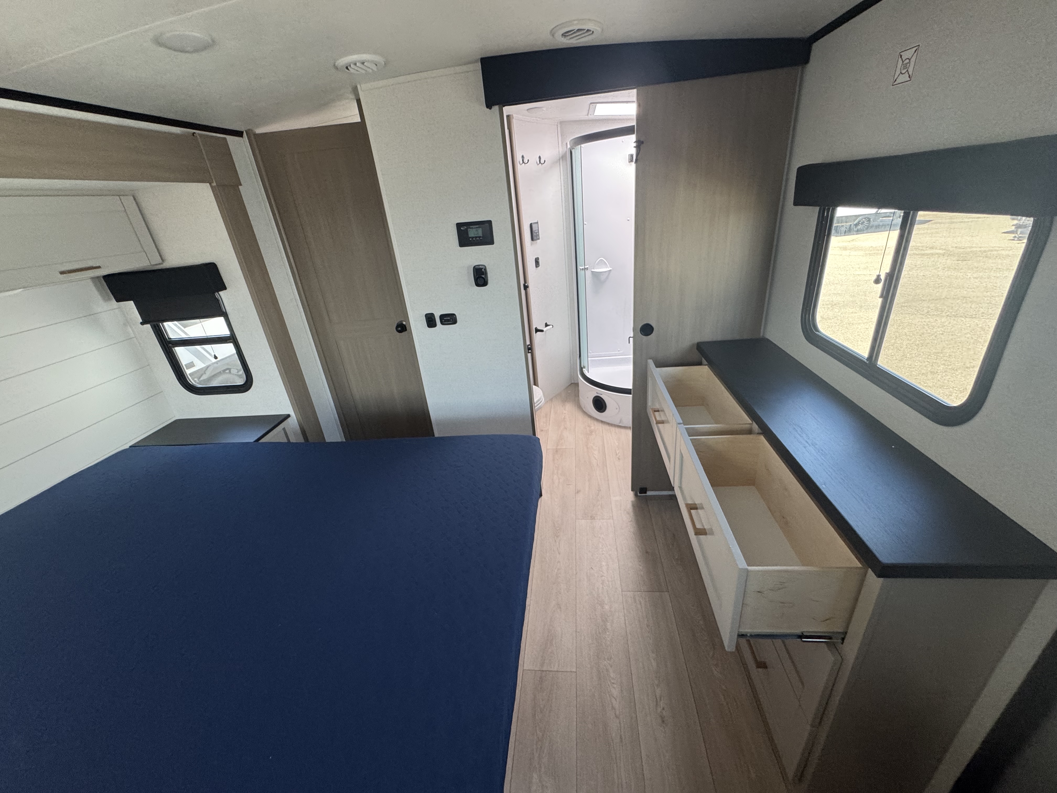 2027 JAYCO JAY FEATHER 26FK - Image 27