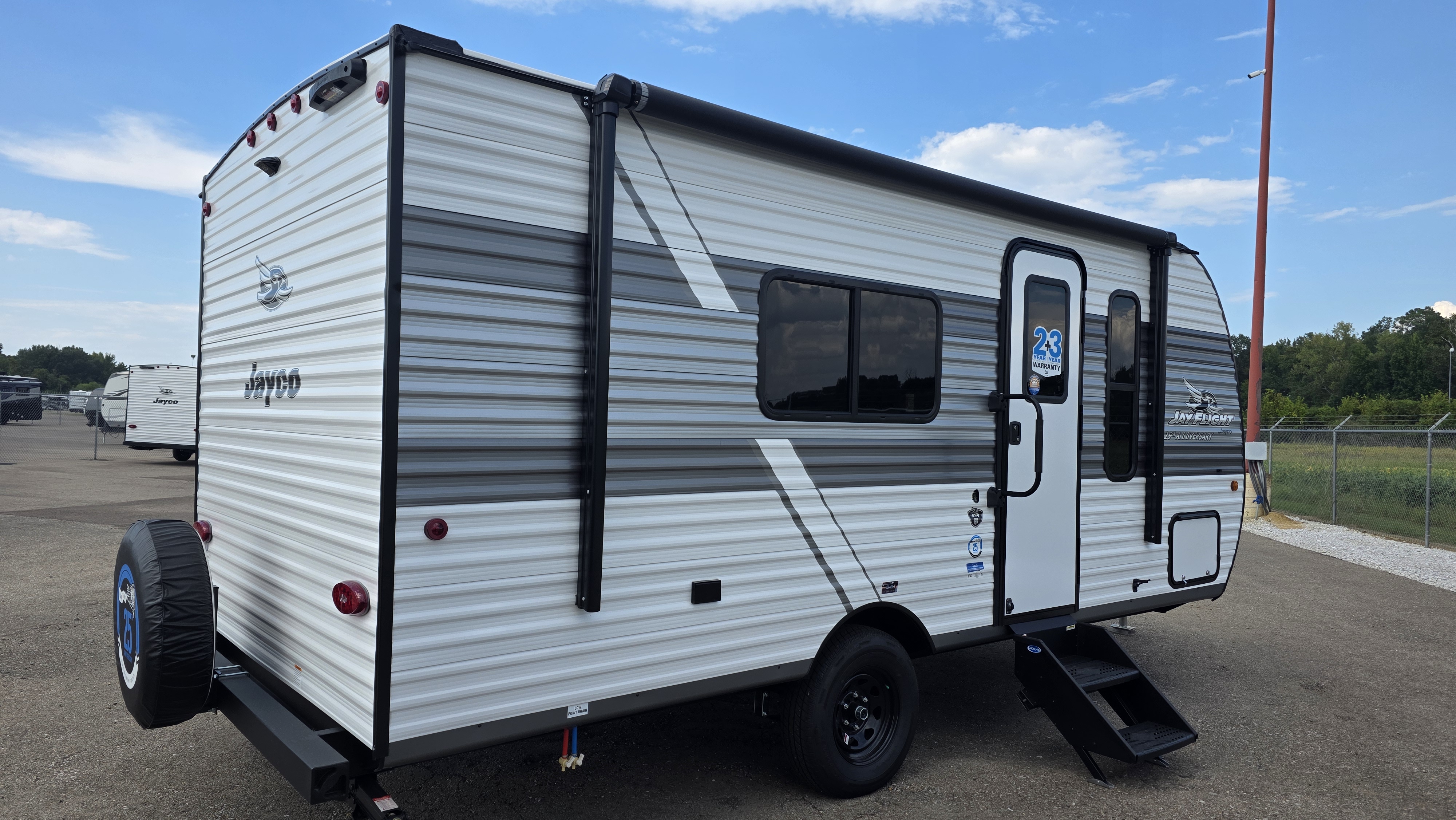 2027 JAYCO JAY FLIGHT 175FQ - Image 4