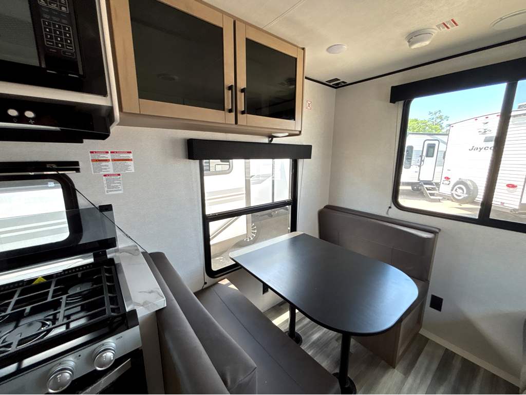 2026 JAYCO JAY FLIGHT SLX 210QB - Image 12
