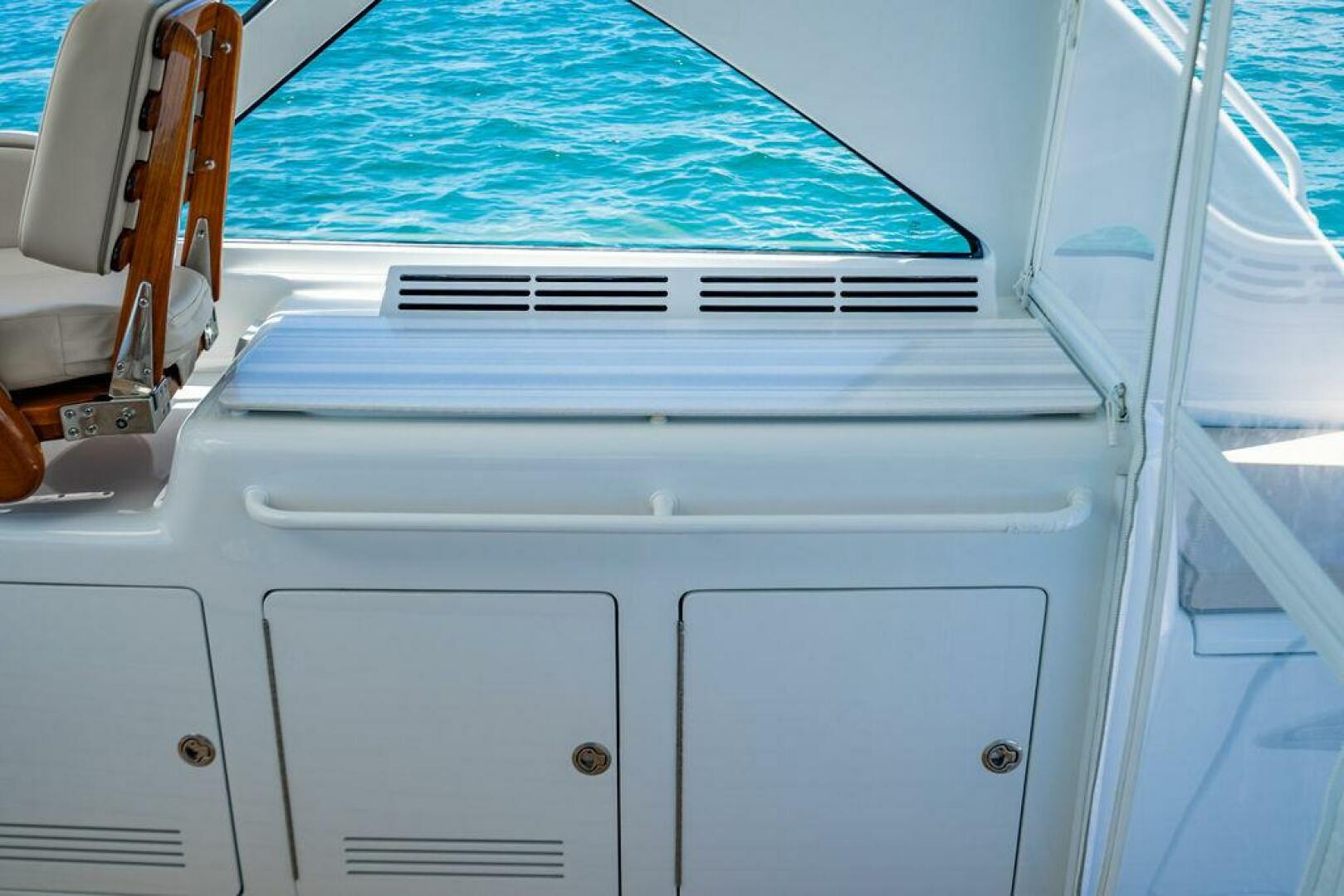 2023 Hatteras GT45X - Image 24