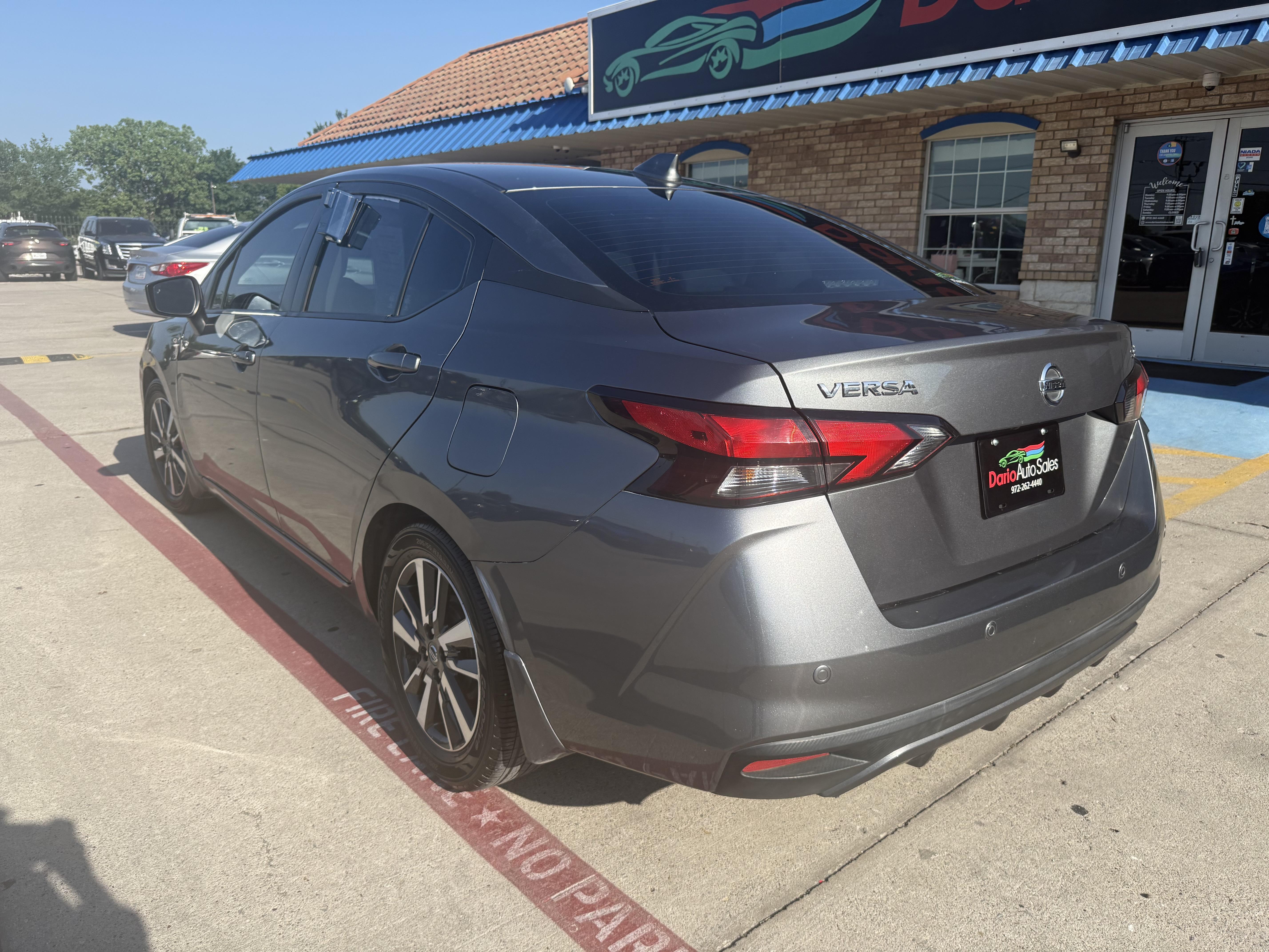 2020 Nissan VERSA Sedan 4D SV I4 - Image 4