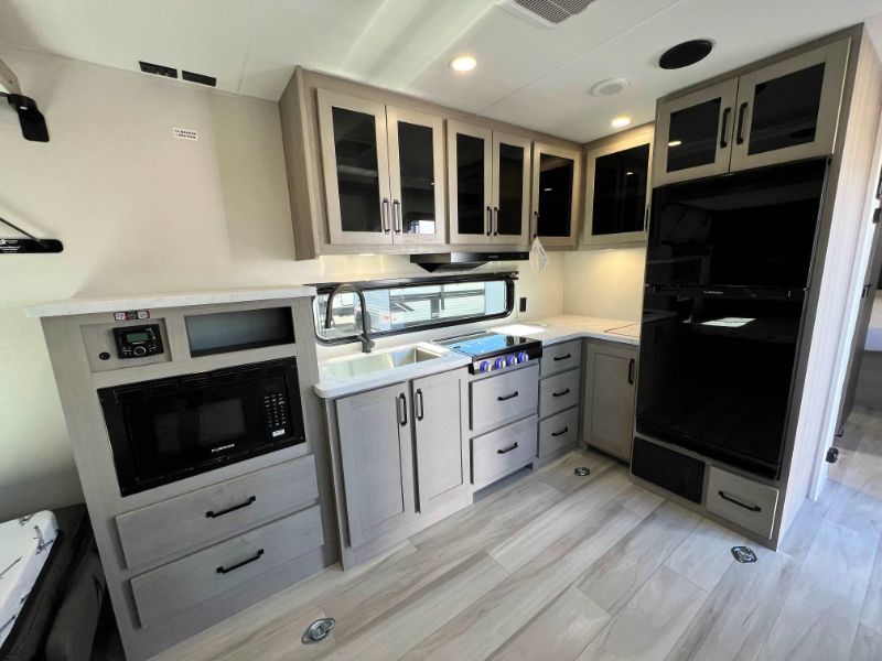 2026 Grand Design Momentum MAV 27MAV - Image 7