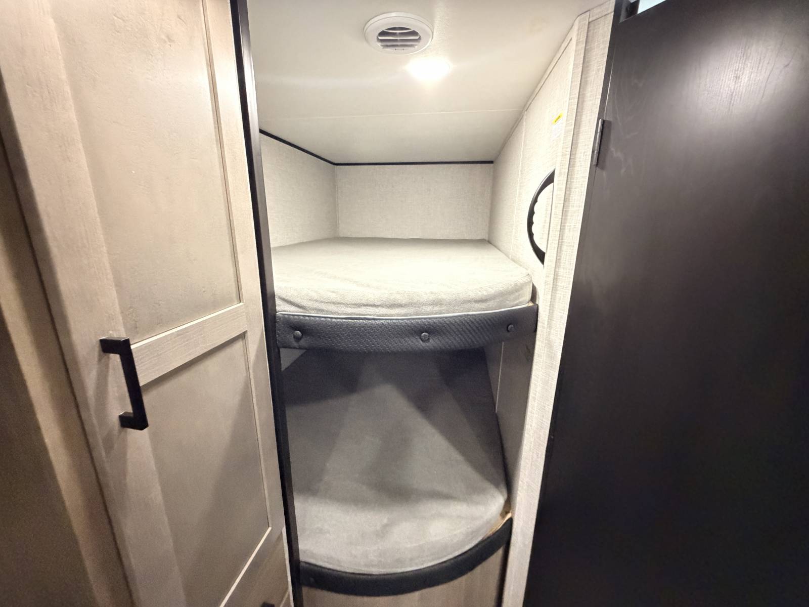 2025 Jayco Jay Flight 284BHS - Image 12