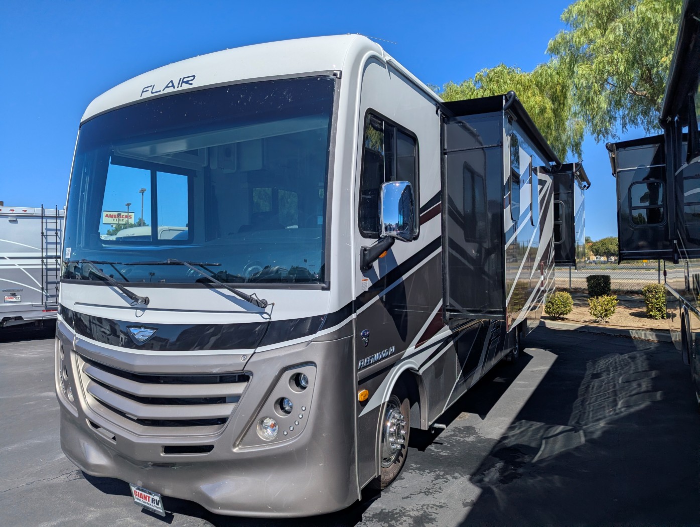 2026 Fleetwood Flair 28A - Image 3