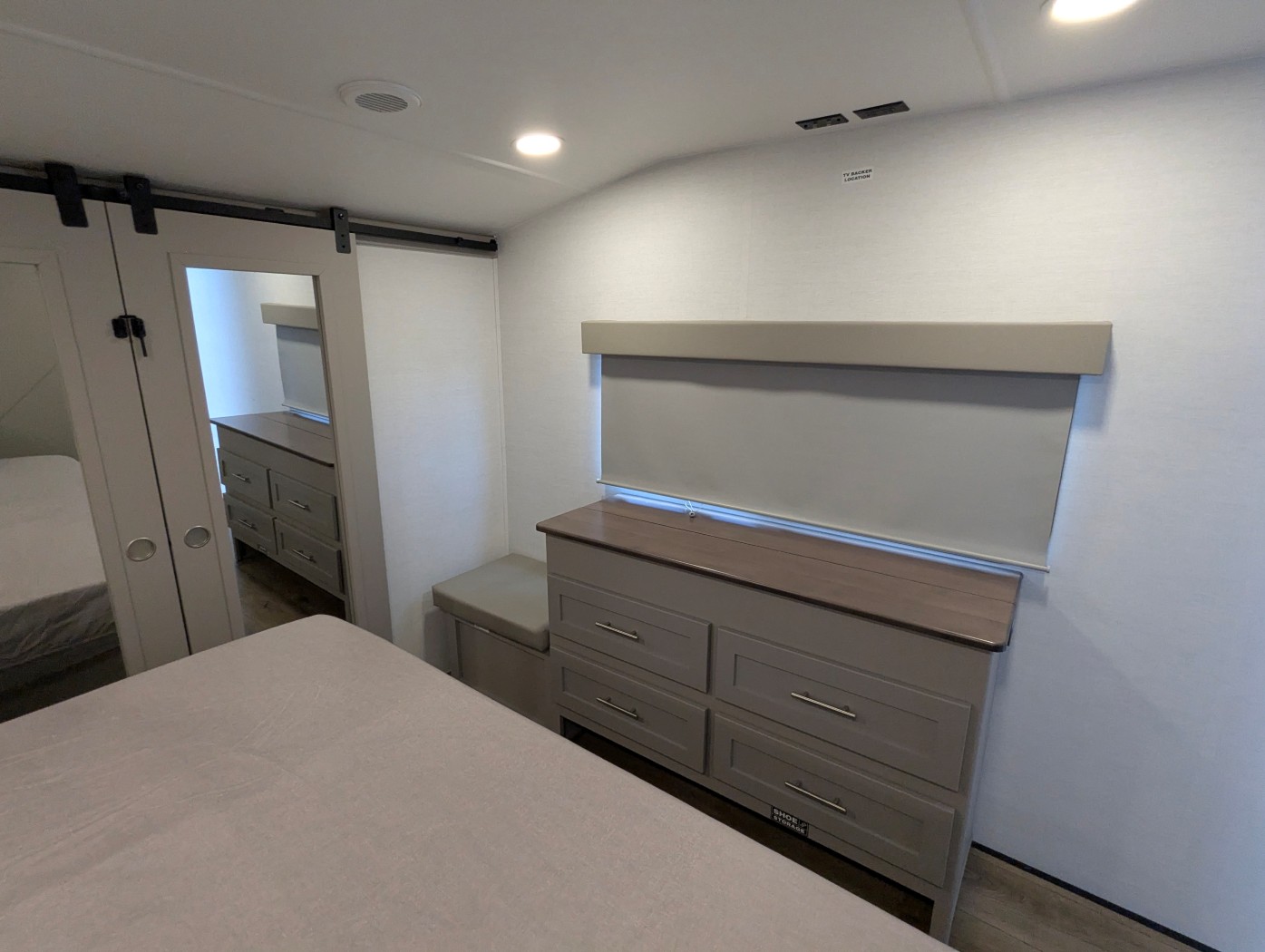 2026 Alliance RV Avenue 35RKS - Image 9