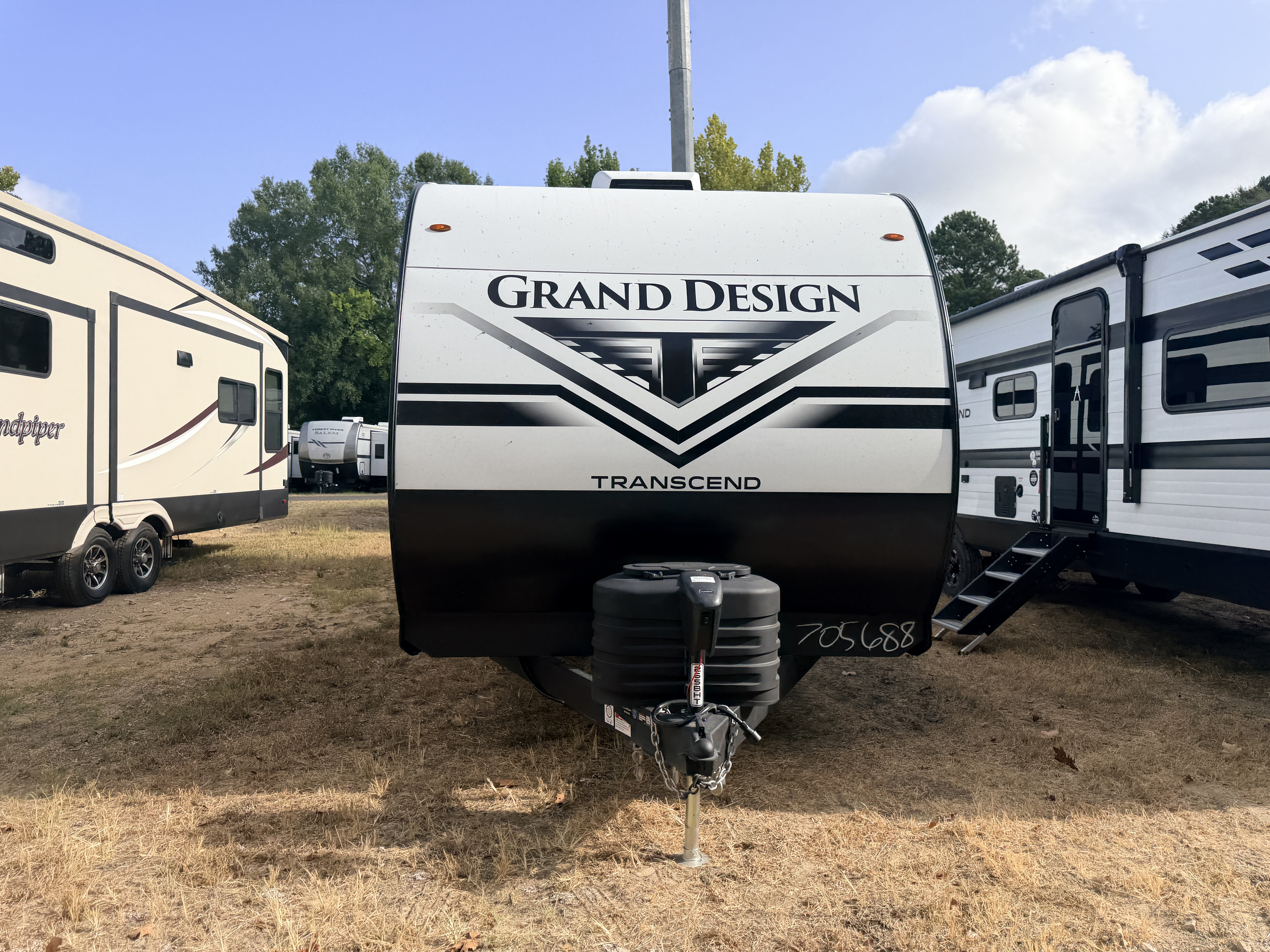 2027 Grand Design Transcend 265BHT - Image 2