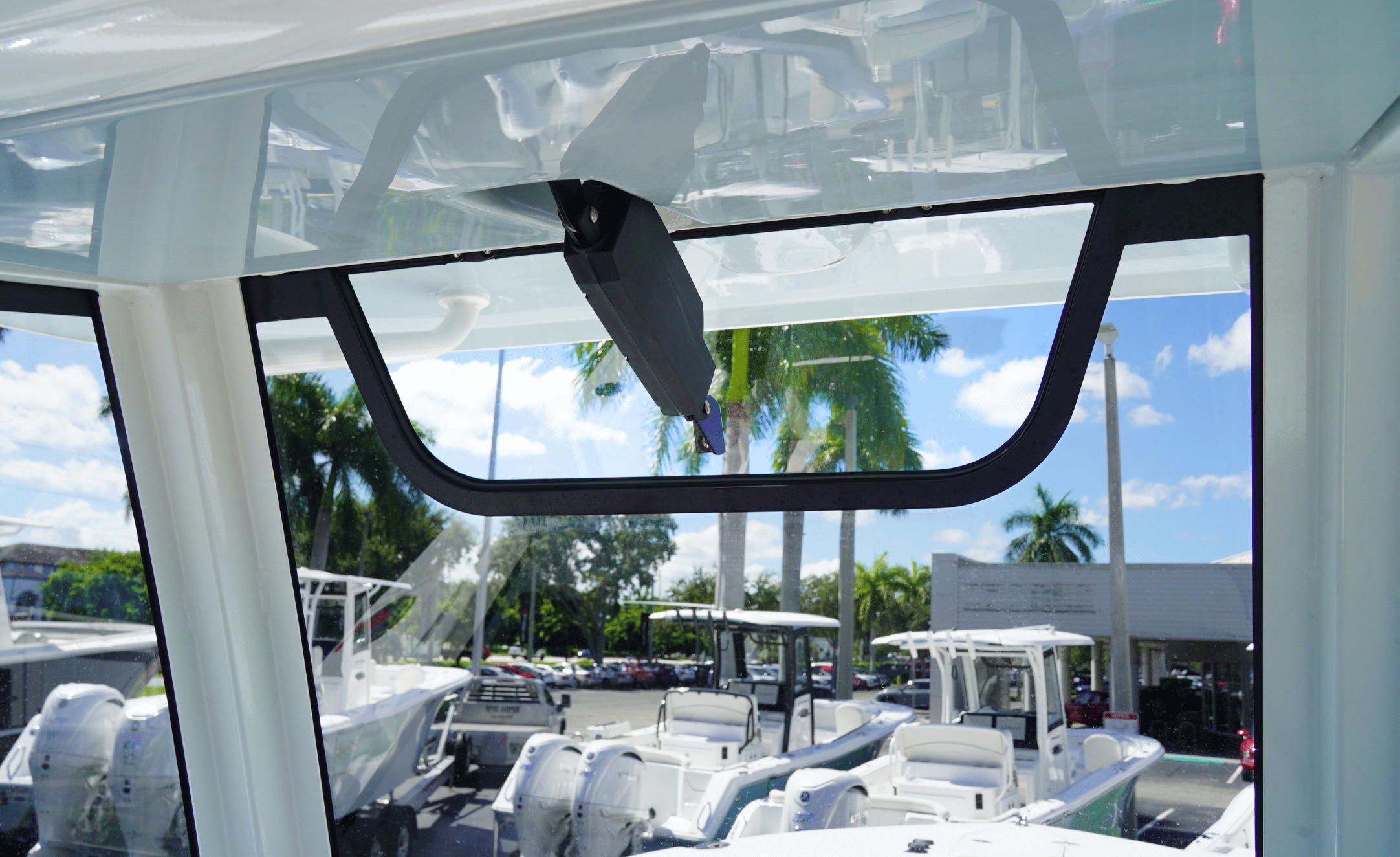2027 SEA HUNT GAMEFISH 30FS - Image 40