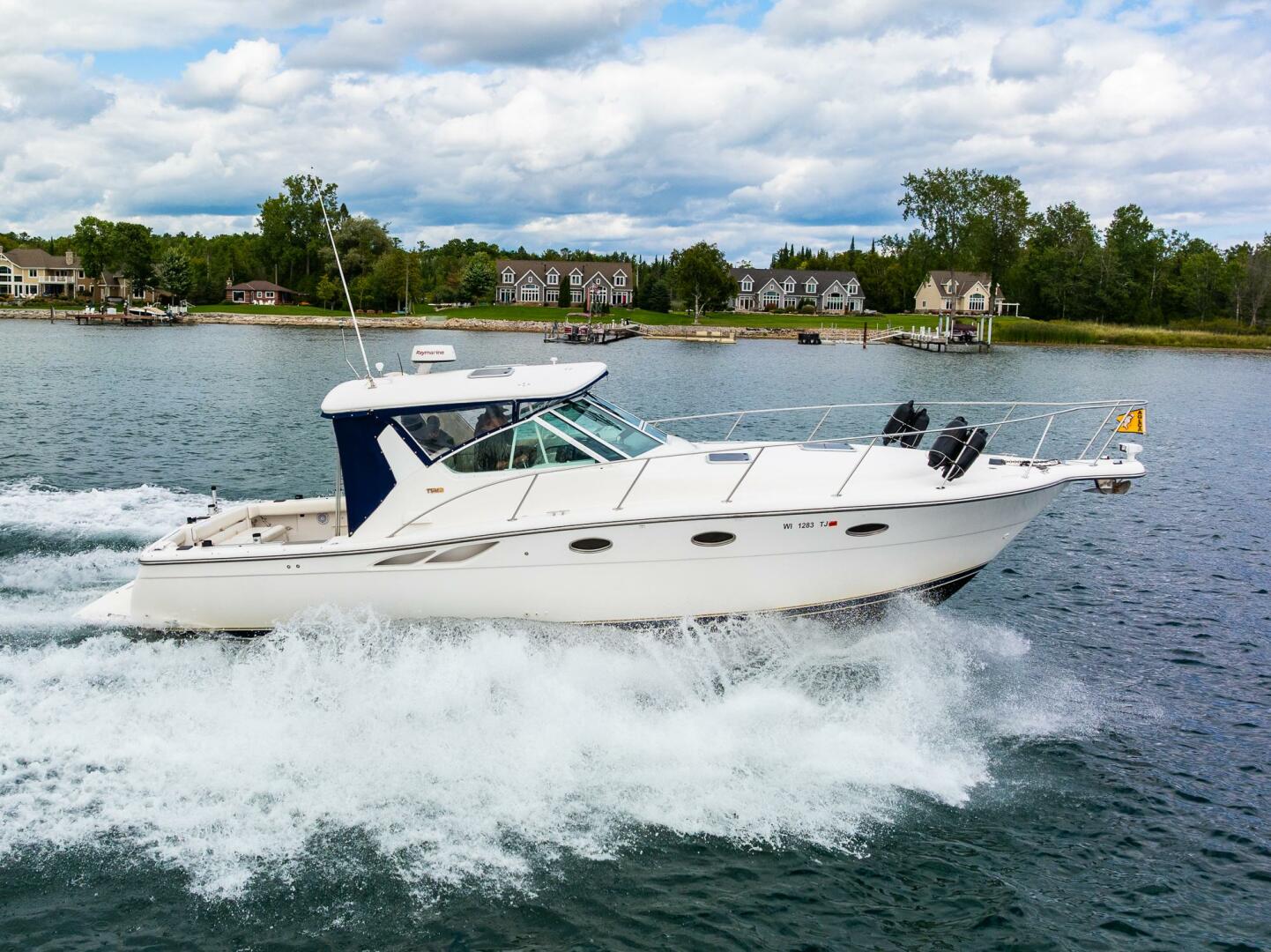 2002 Tiara Yachts 35 Open - Image 2